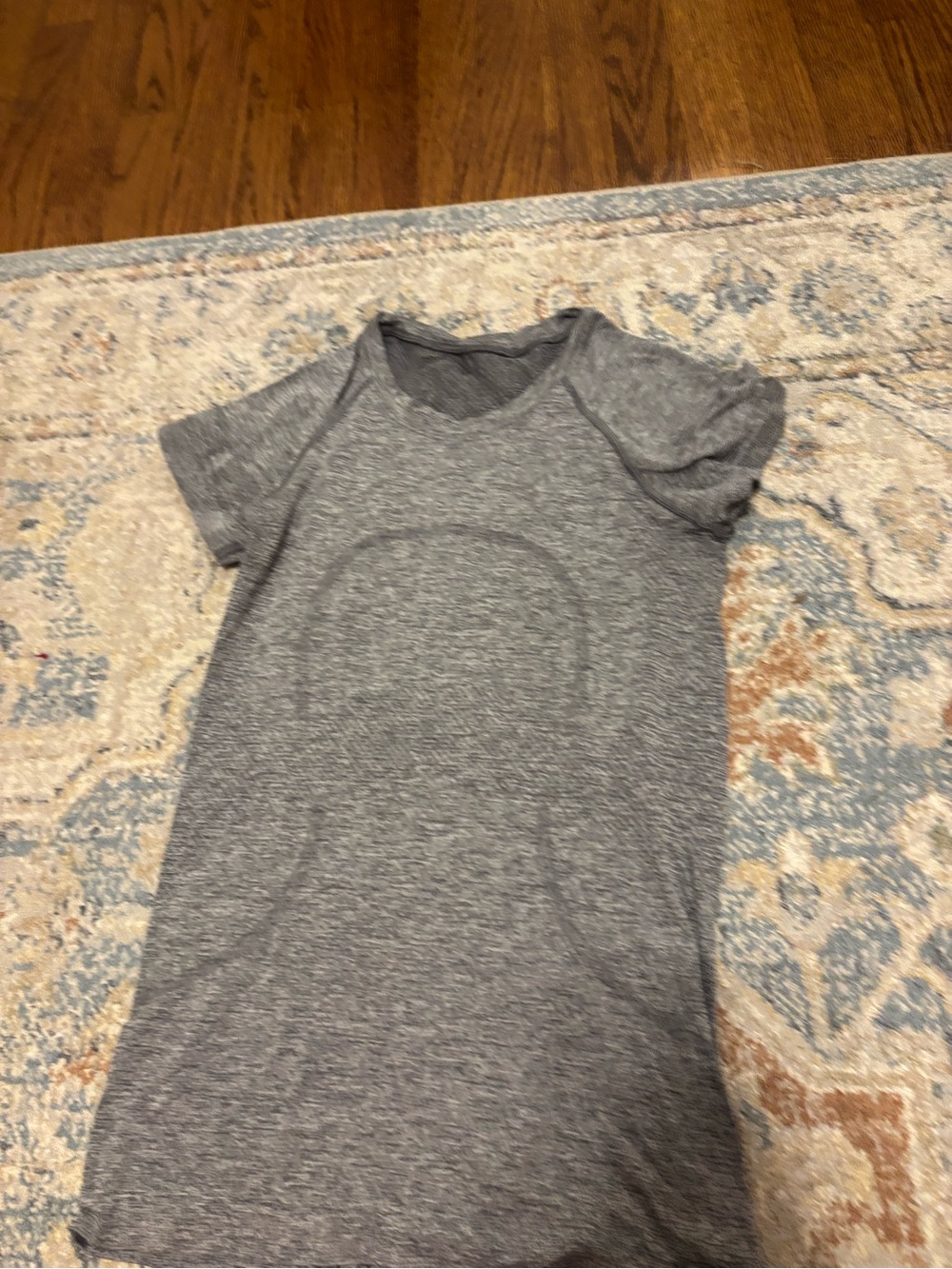 lululemon athletica Heather Gray Short Sleeve Tee